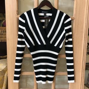 🇫🇷Stripe Sweater:  Black and White NYT🇫🇷